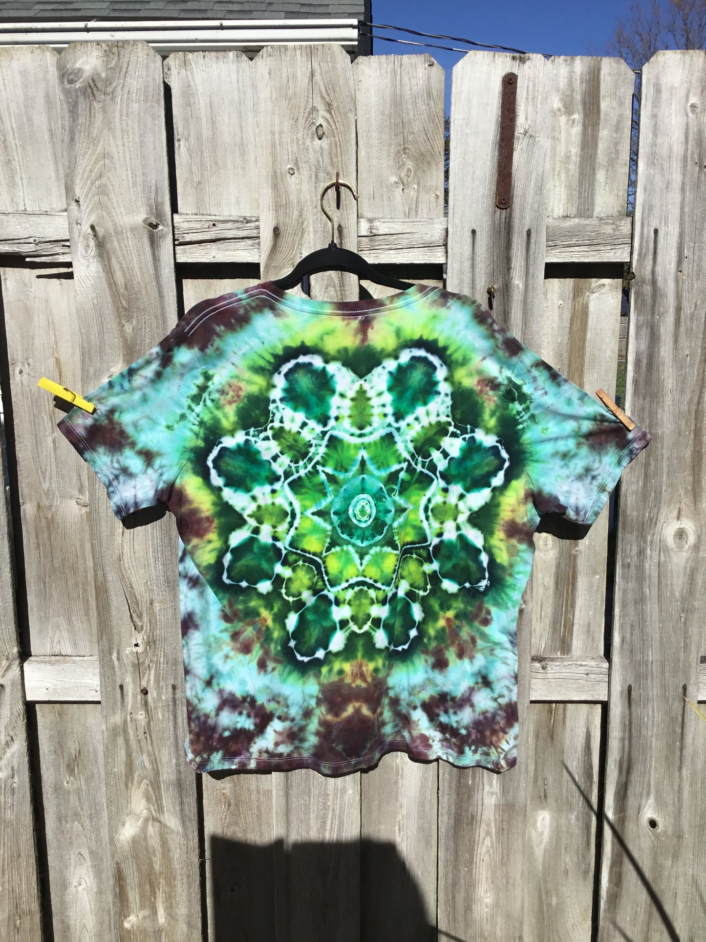 Ice dye softstyle v-neck tee 2XL $35