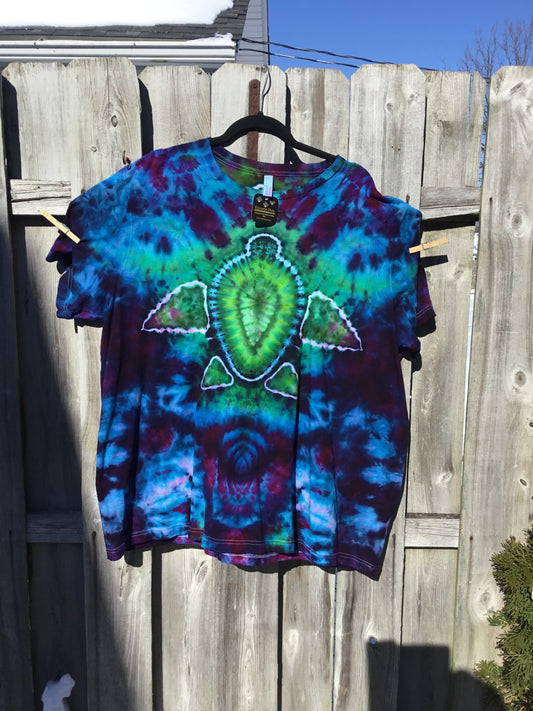Short sleeve tee shirt turtle front mandala back price $40.00 size 3XL