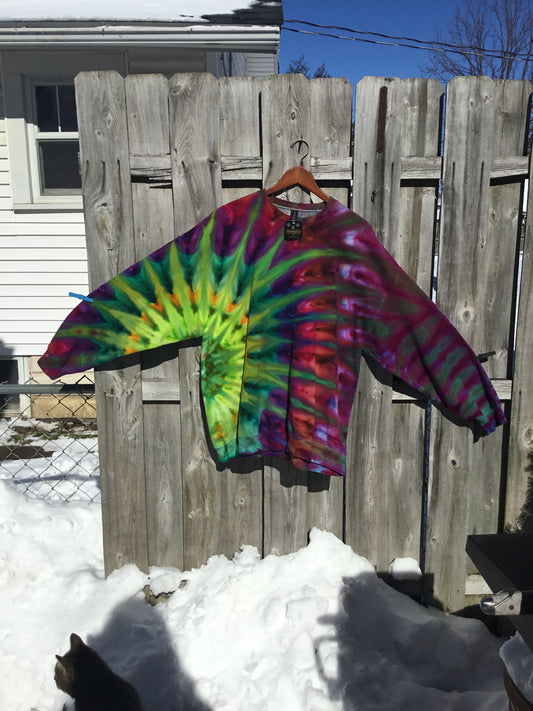 Heavy crew neck sweatshirt price $60 size 2XL